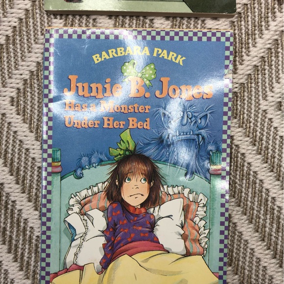 Junie B. Jones Children's Early Reader Chapter Books Set Lot of 8 - Picture 10 of 11